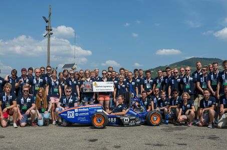 Deefholt Dynamics Team und Fahrzeug