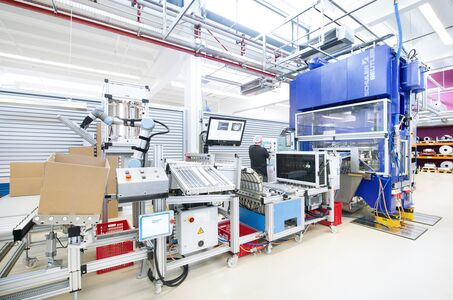 Serienproduktion für internationalen Kunden von HLM aus der Verpackungsindustrie.
