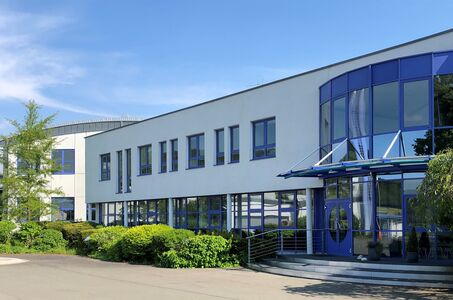 Firmengebäude Signode Packaging Systems aus Goldkronach